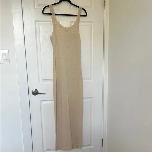 white christmas dresses Plus-Size Long Casual Sleeveless Maxi Dress– PromGirl